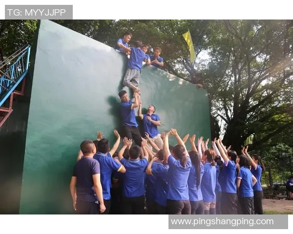 攀岩高手张军专访揭秘成功秘诀与训练心得分享